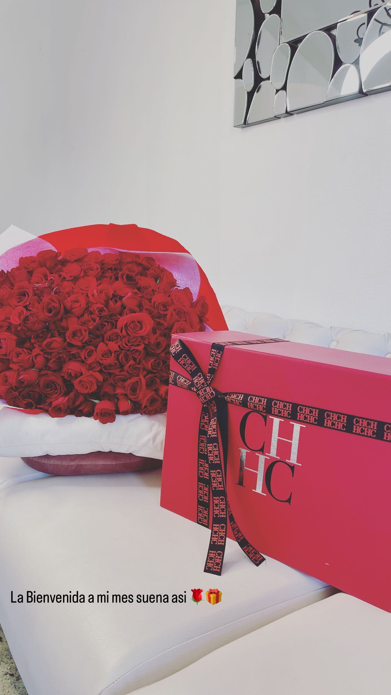 Keyla Sánchez sigue recibiendo regalitos caros.