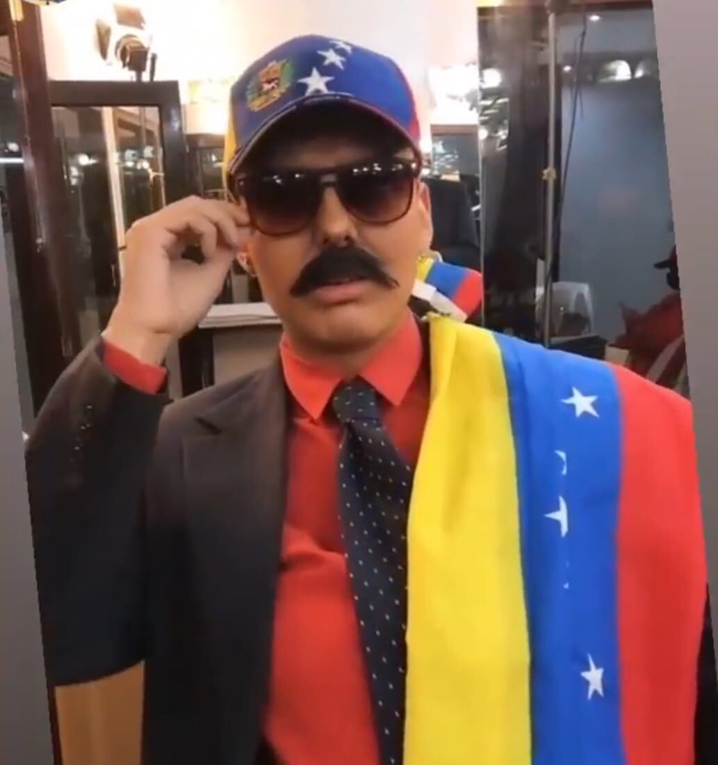 Sebastián López Pelando el OJo