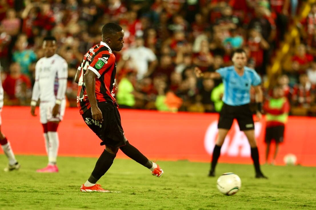 20/04/2024, Alajuela, Estadio Alejandro Morera Soto, partido de la jornada 19 del torneo de clausura 2024 entre Liga Deportiva Alajuelense y el Deportivo Saprissa.