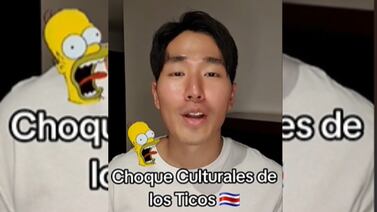 Tiktoker coreano quedó sorprendido por no pagar parqueo en estacionamiento de un supermercado