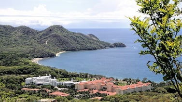 El increíble invento de dos ticos en Europa para poner nuestras bellezas en los ojos del mundo