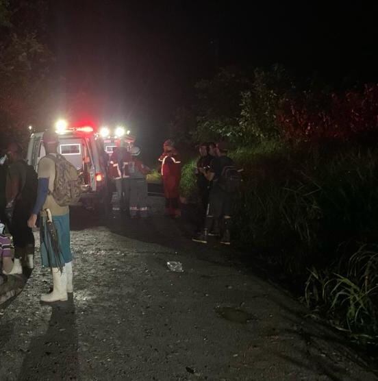 La Cruz Roja se trasladó hasta Parismina, de Siquirres, para atender el choque de las lanchas alrededor de las 7 p. m. de este viernes.