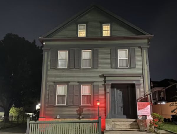 Estos son los destinos más embrujados del mundo, según un informe internacional. Salem, la Torre de Londres y Rumania encabezan la lista para los amantes del turismo de terror.