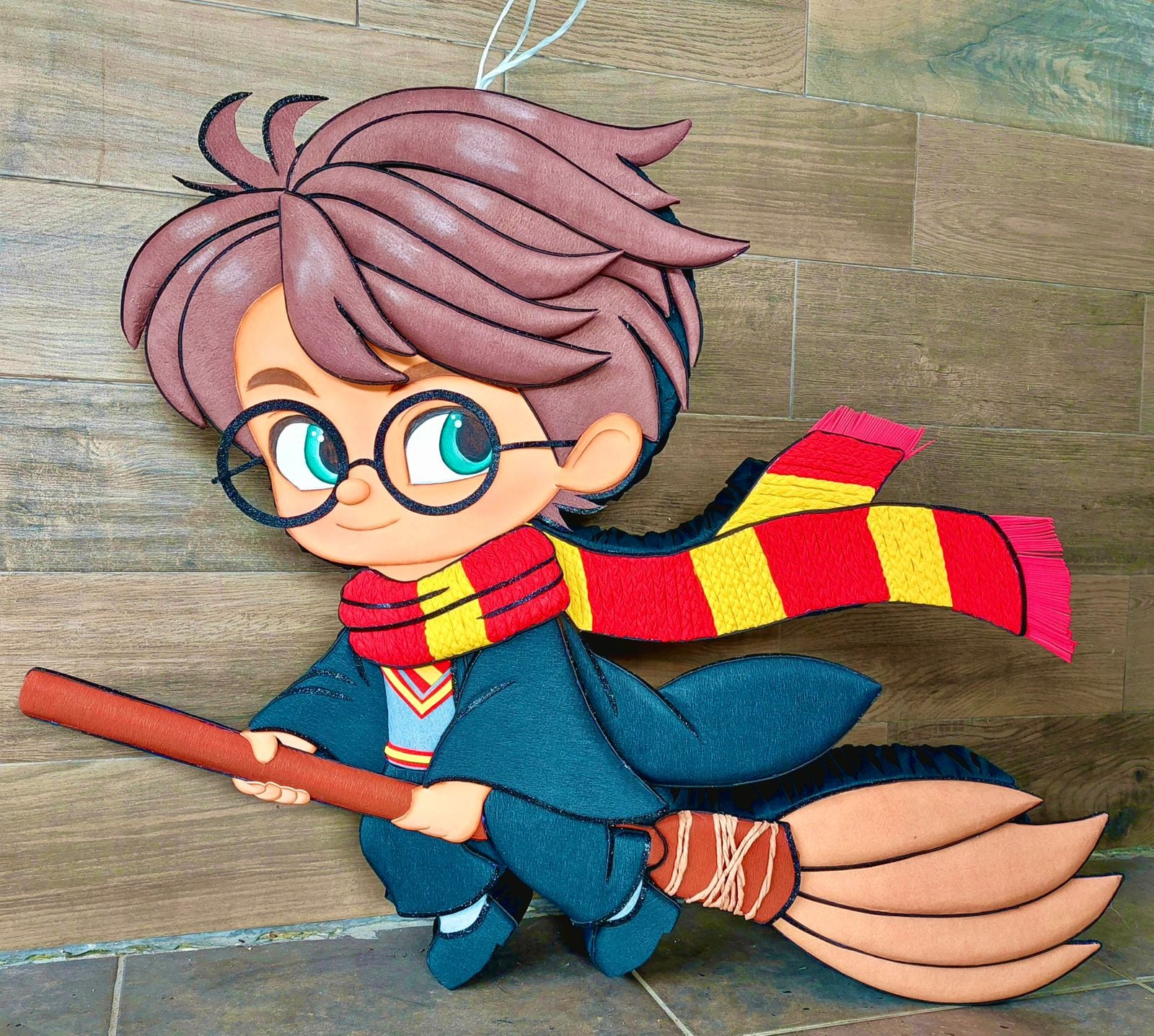 A Sugey Zamora Ugalde un influencer le dijo que le cobraba 1 millón de colones por hacerle un video para que en redes sociales su emprendimiento de piñatas (Piñatas Daris Costa Rica) se volviera viral y así aumentaran las ventas.