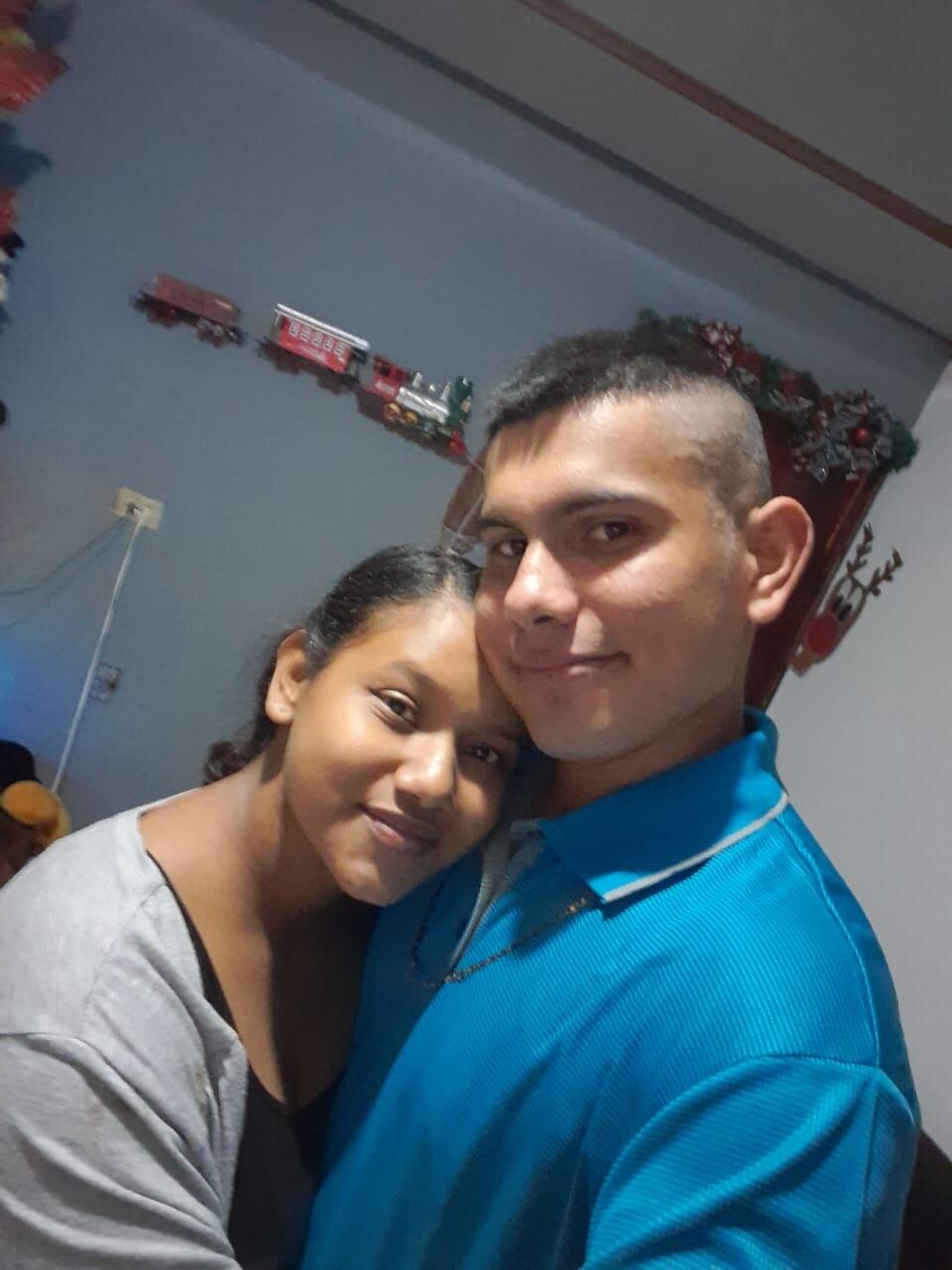 Don Dawer Rodríguez Sánchez y doña Jennifer López Rivas, son una pareja Río Cuarto que vivió entre finales del pasado mes de diciembre y principios de este mes de enero un amargo capítulo de vida con la muerte de su hija no nacida que ellos le pusieron Esthanie