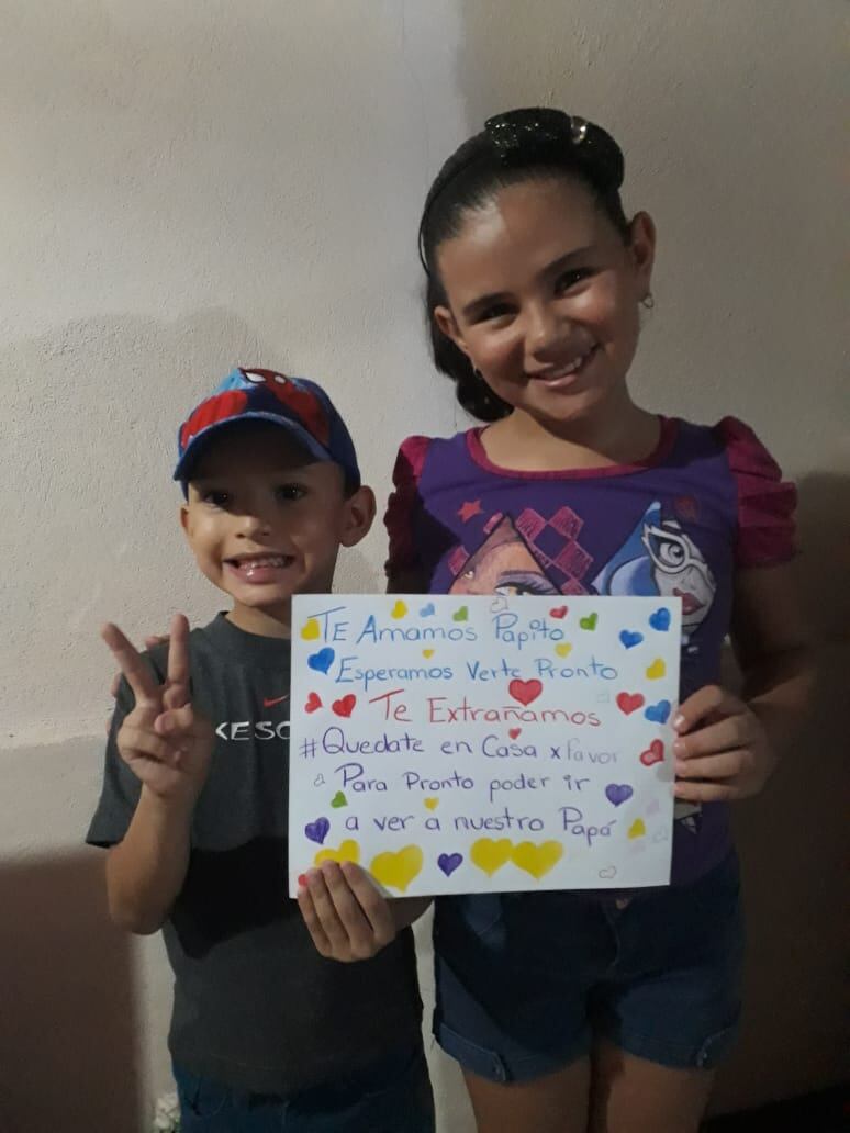 Familiares de privados de libertad envían mensajes y saludos a sus seres queridos.