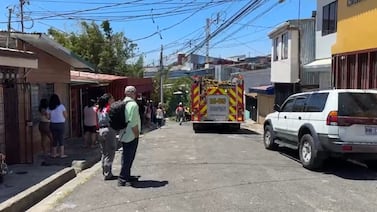 Hombre pierde la vida al caer con carro a cauce de río en Paso Ancho