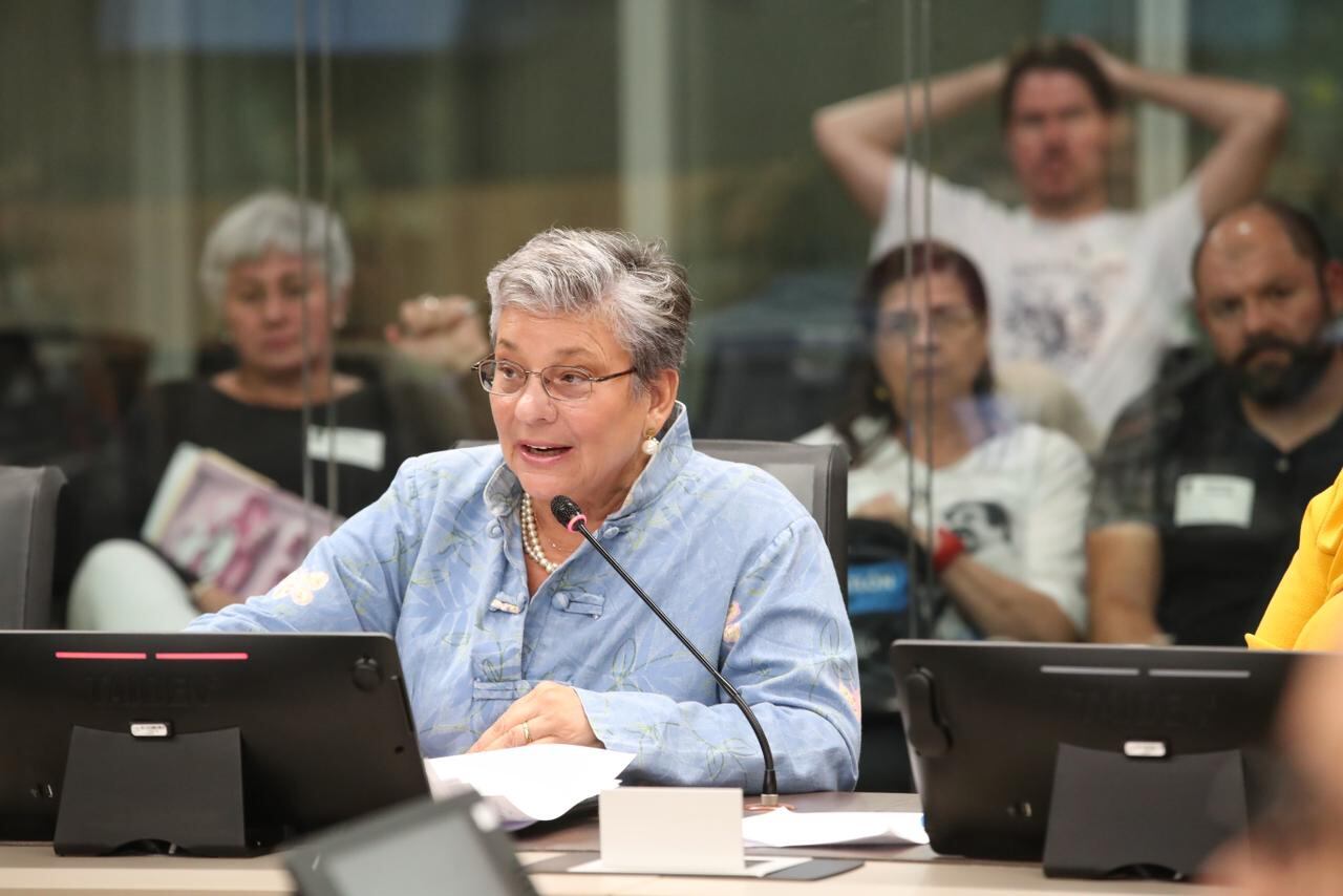 08/04/2024      Asamblea Legislativa. Anna Katharina Müller, ministra de Educación, fue cuestionada por los diputados de la Comisión de Heredia de la Asamblea Legislativa por la venta del Teatro Arnoldo Herrera del Conservatorio del Castella. Foto: John Durán