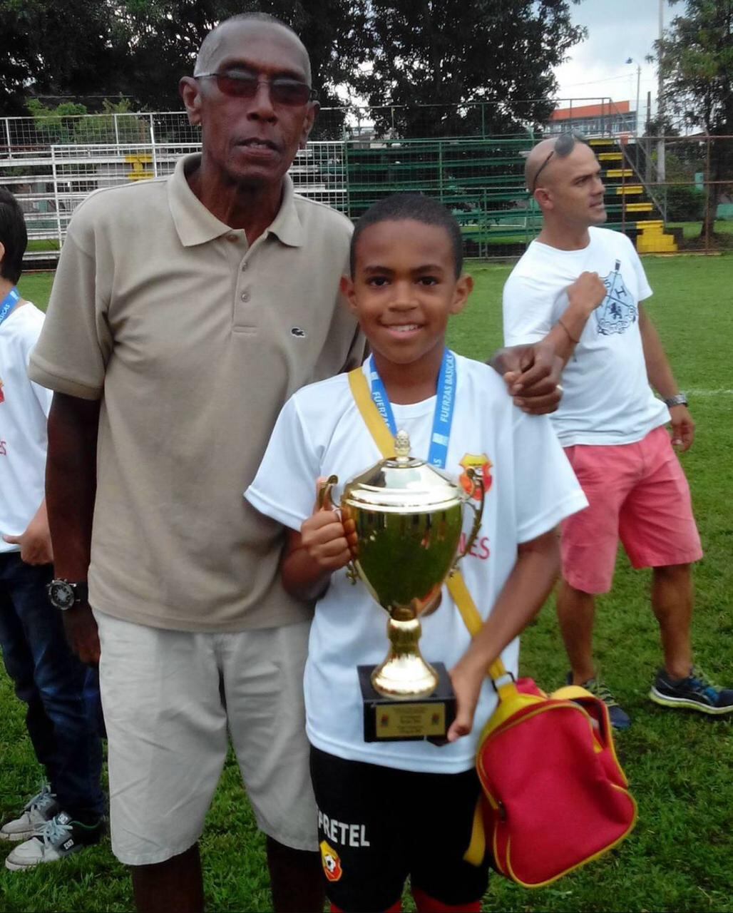 Shawn Johonson, Herediano