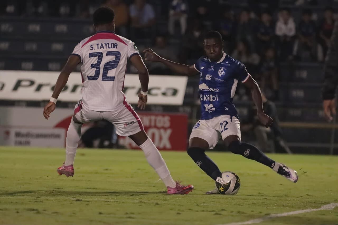 Cartaginés enfrentó a Guadalupe, este miércoles en el estadio Fello Meza. Prensa CSC.