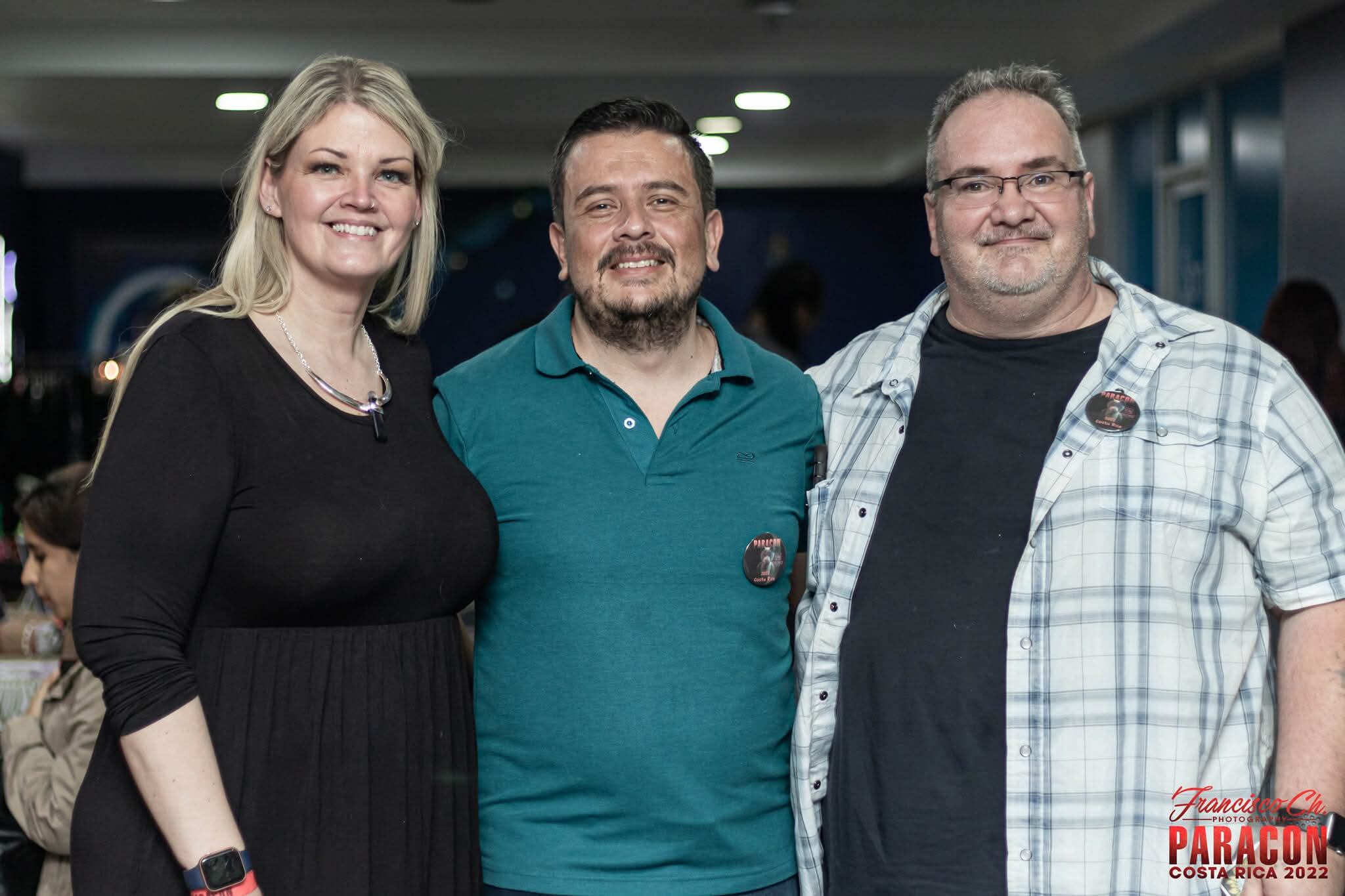 Gracias a los amigos de Investigación ParanormalCR, logramos establecer contacto hasta Estados Unidos con una experta en demonios que hace giras con la muñeca maldita Annabelle. El investigador paranormal tico, Israel Barrantes, ubicó a la demonóloga y nos ayudó con las preguntas. Entrevistamos a Mary Jo Chudley, quien es investigadora paranormal y es parte del equipo de trabajo de la gira de muñeca maldita Anabelle en Estados Unidos.