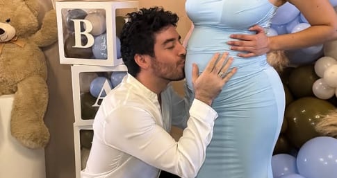 Rodrigo Lagunas y la madre de su hijo Stephanie Vega.