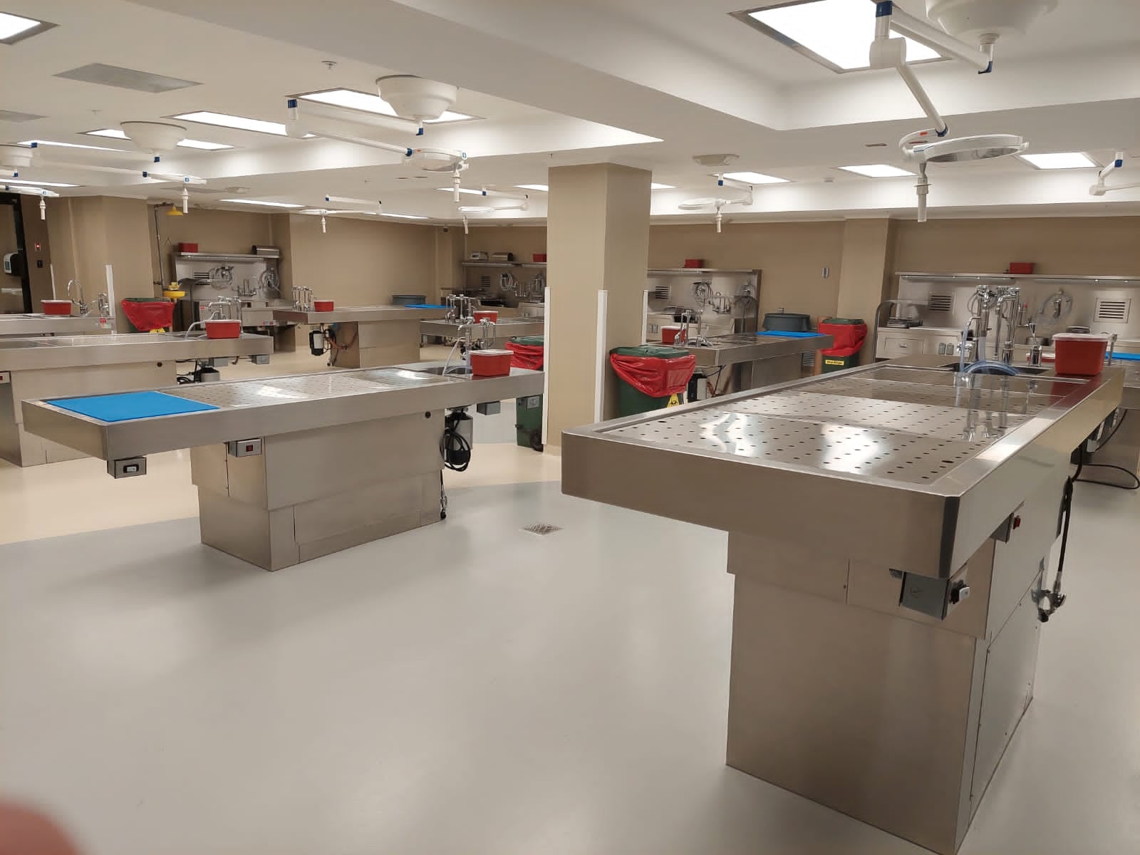 Remodelación y nuevas instalaciones de morgue judicial. Foto OIJ.