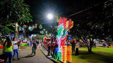 Alajuela se llenó de magia: vea las mejores fotos de la bella iluminación navideña