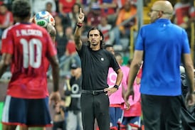 Técnicos y periodistas nacionales opinan sobre quién debe ser el entrenador de la Selección