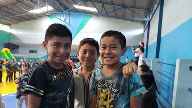 Niño boruca conoció San José: “Creí que era parecido a mi pueblo, pero es grandísimo”