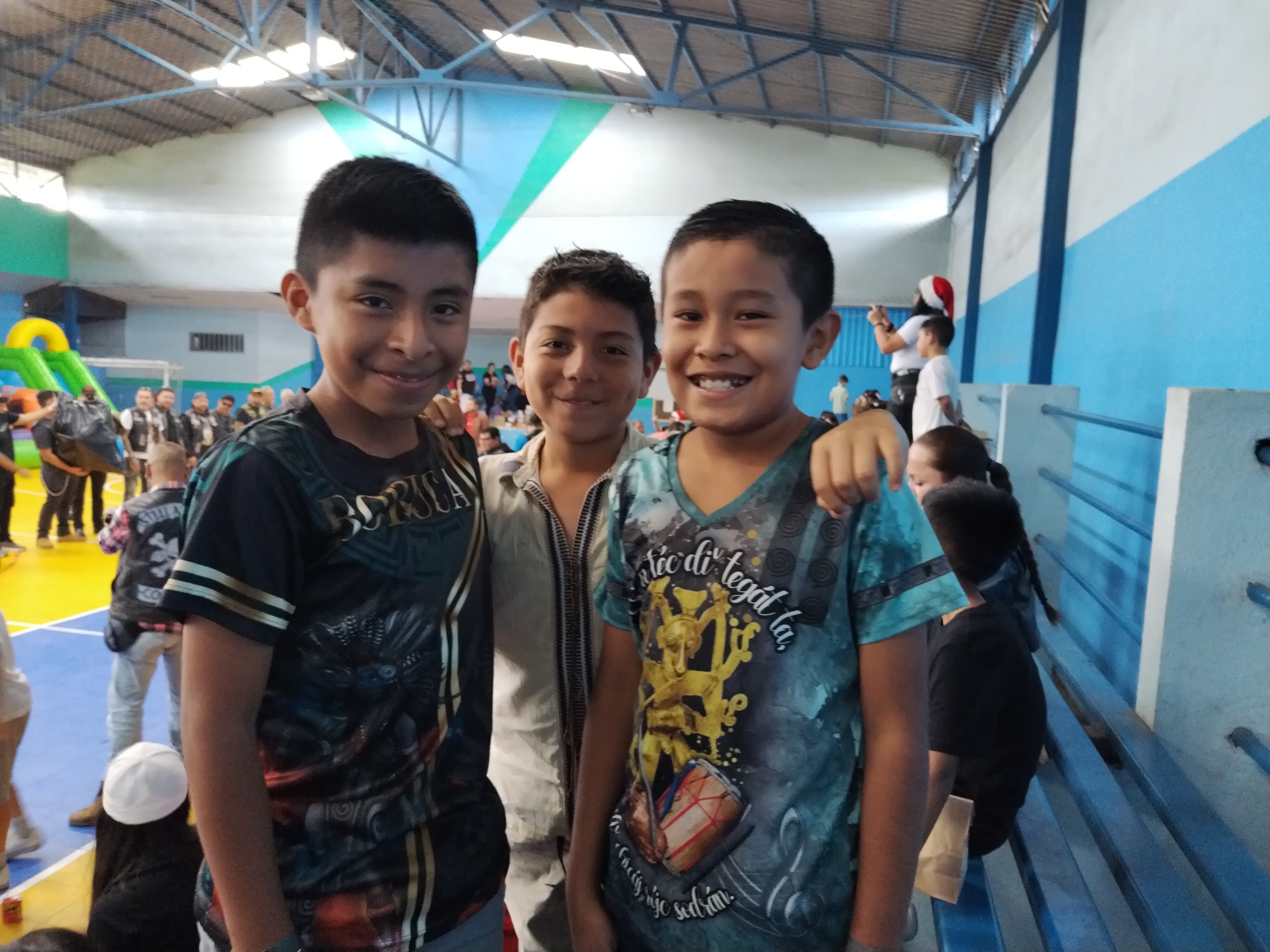 José Andrés González fue parte de 8 niños borucas que conocieron por primera vez San José este 8 de diciembre. “Creí que era parecido a mi pueblo, pero es grandísimo y lindísimo”, nos comentó el pequeñito.