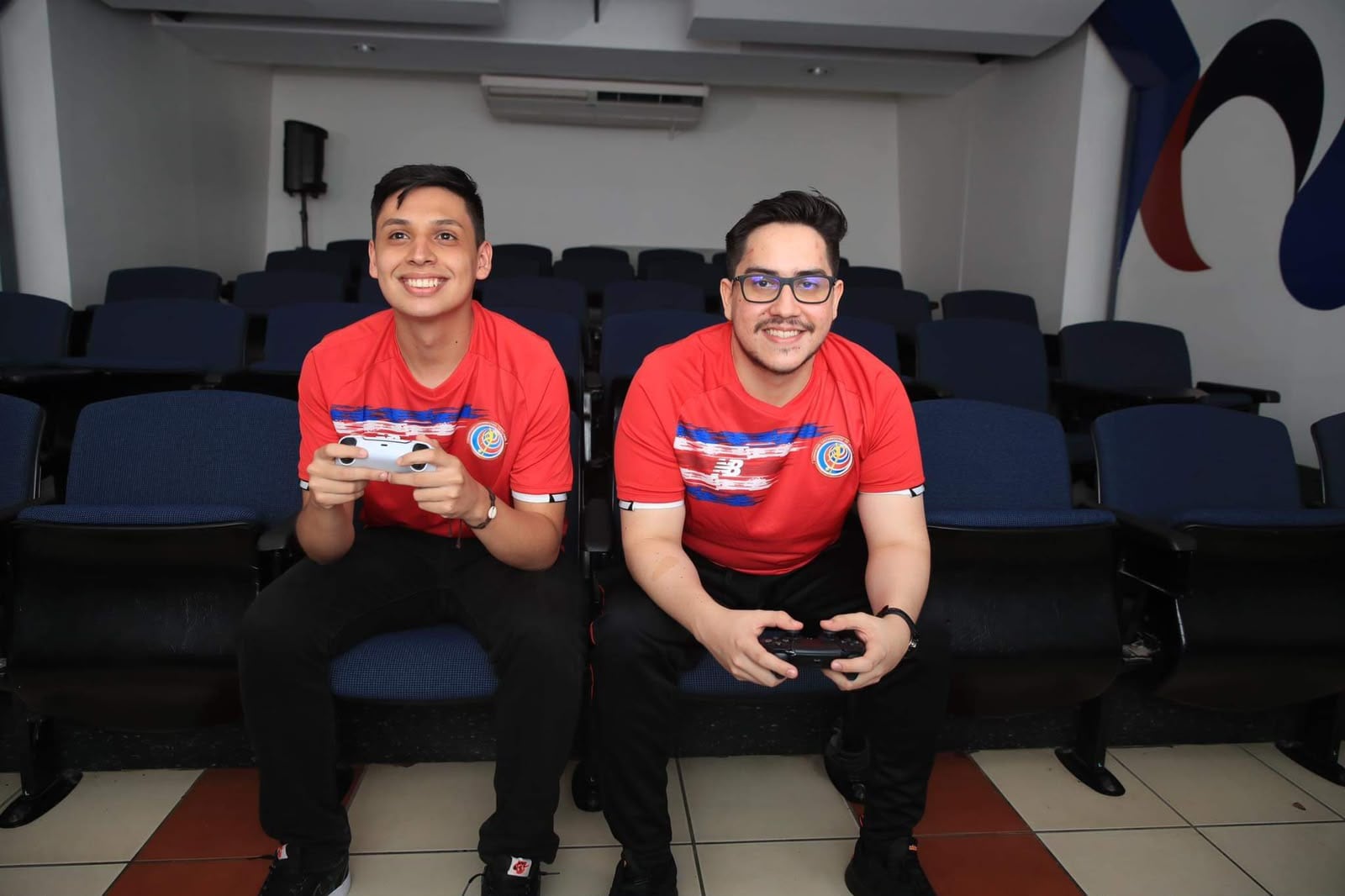 Ricardo Arce comenzó con un PlayStation 2 prestado, después ganó torneos en Costa Rica y ahora representará al país en el Esports Nations Cup, en Arabia Saudita.