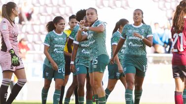 Alajuelense humilló a Saprissa en el clásico femenino y se acerca al octavo título consecutivo