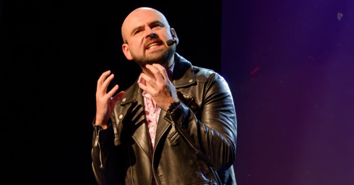 Ricardo Quevedo presentará su espectáculo De algo nos tenemos que morir el 16 de agosto en el Auditorio Nacional.