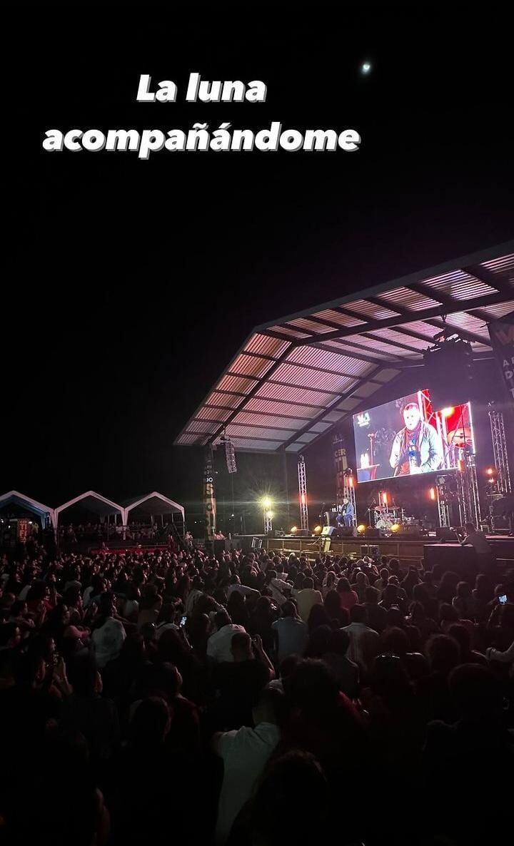 Miles de ticos escucharon el testimonio de Carlos Páez