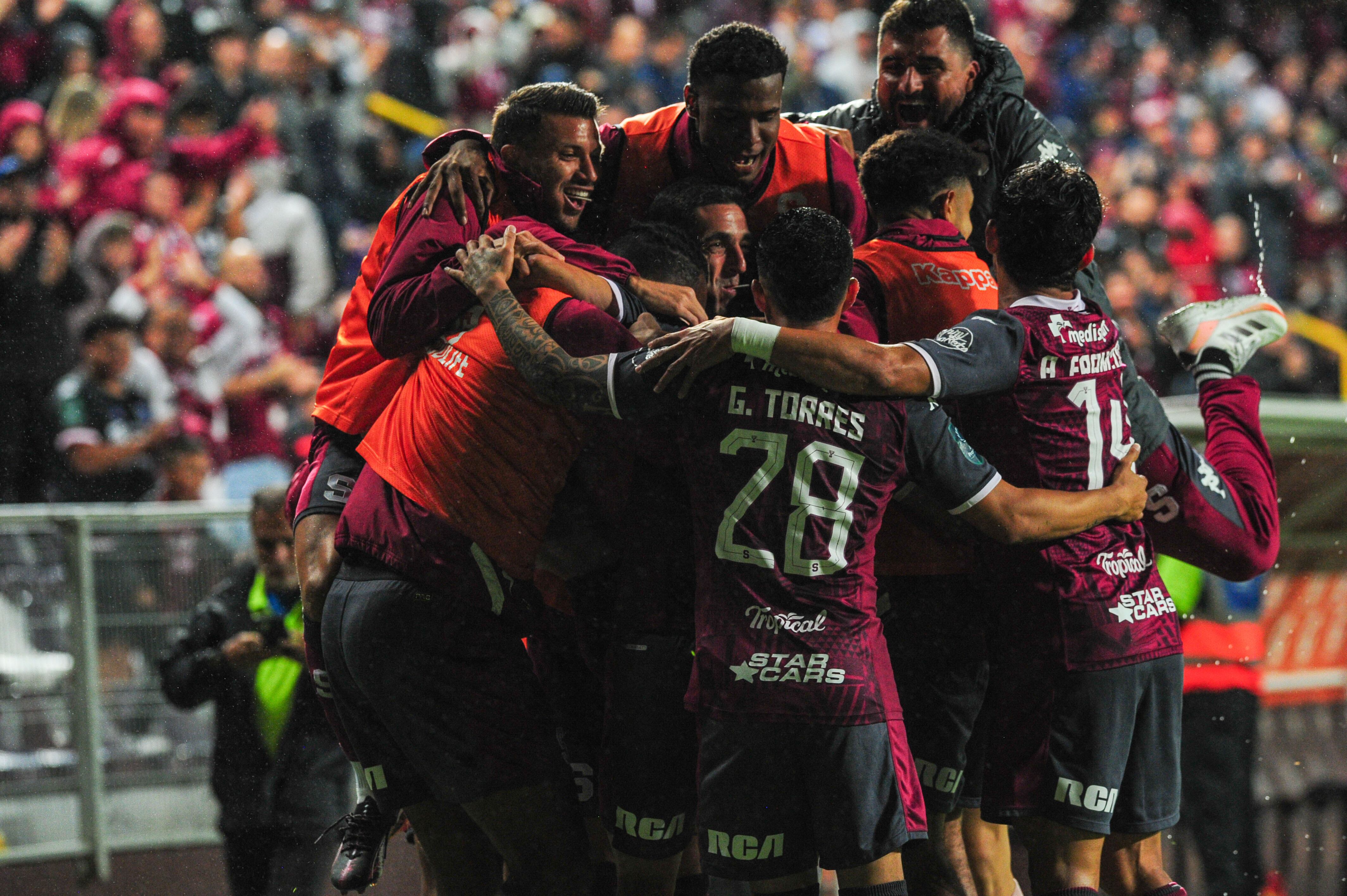 Saprissa vs Santa Ana
