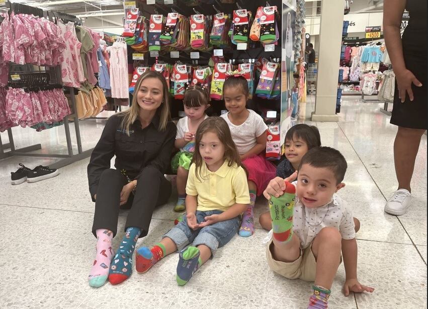 Por sétimo año consecutivo arrancó este viernes 23 de febrero la tan querida campaña “Las llevo diferente porque somos iguales”, que busca ayudar a las personas con síndrome de Down.