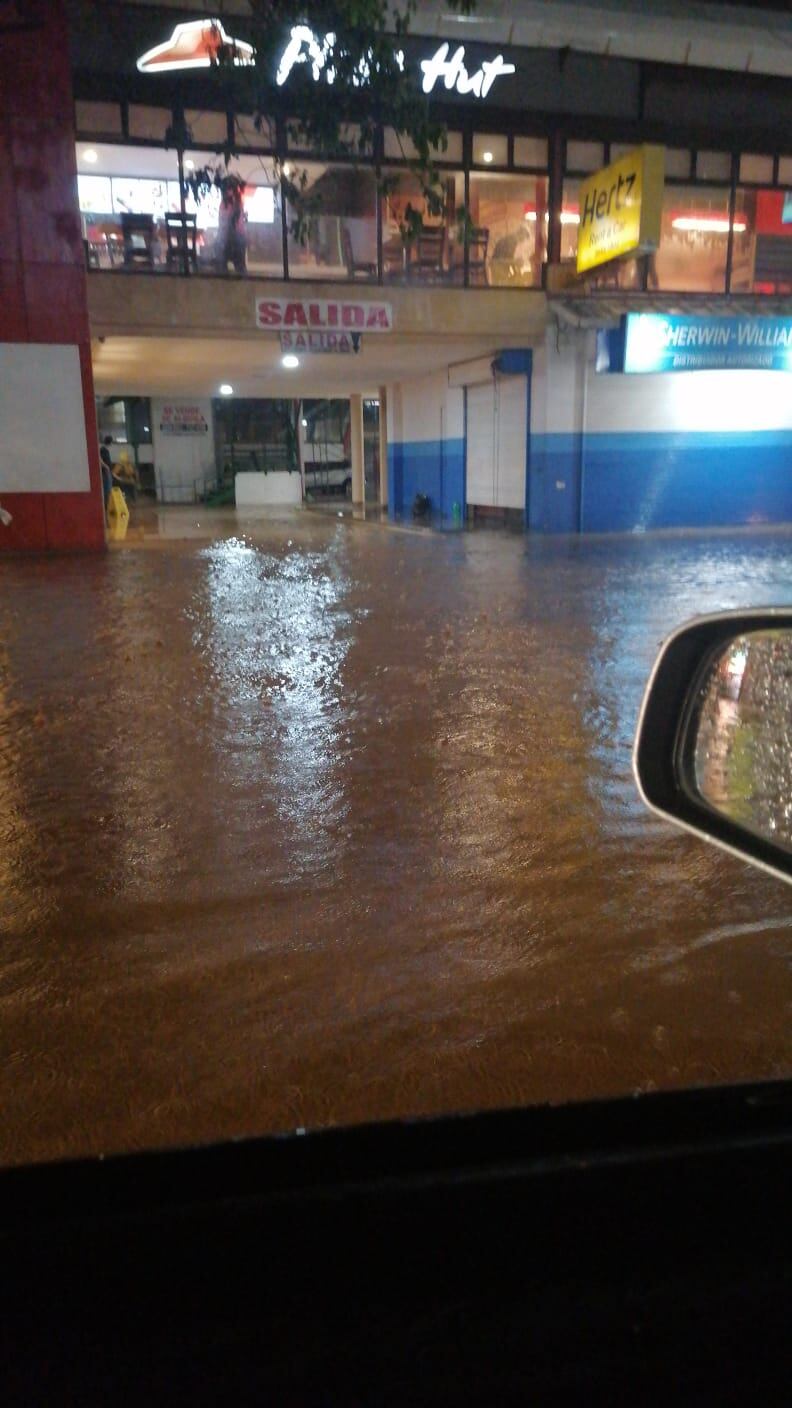 Lluvias del lunes causaron 105 incidentes en 30 cantones. Foto