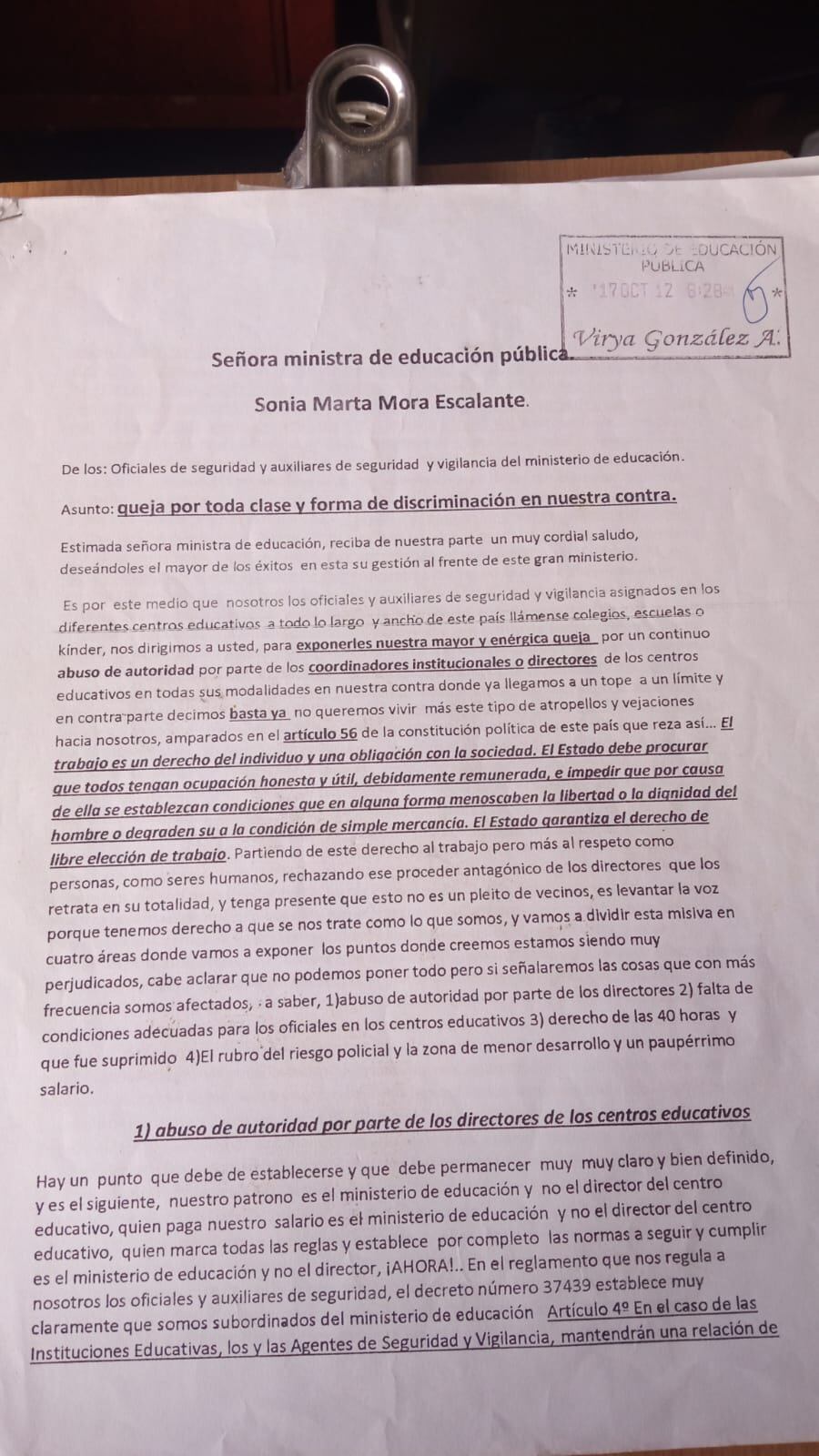 Los oficiales de seguridad les enviaron cartas a las exministras Sonia Mora y Anna Katharina Müller.