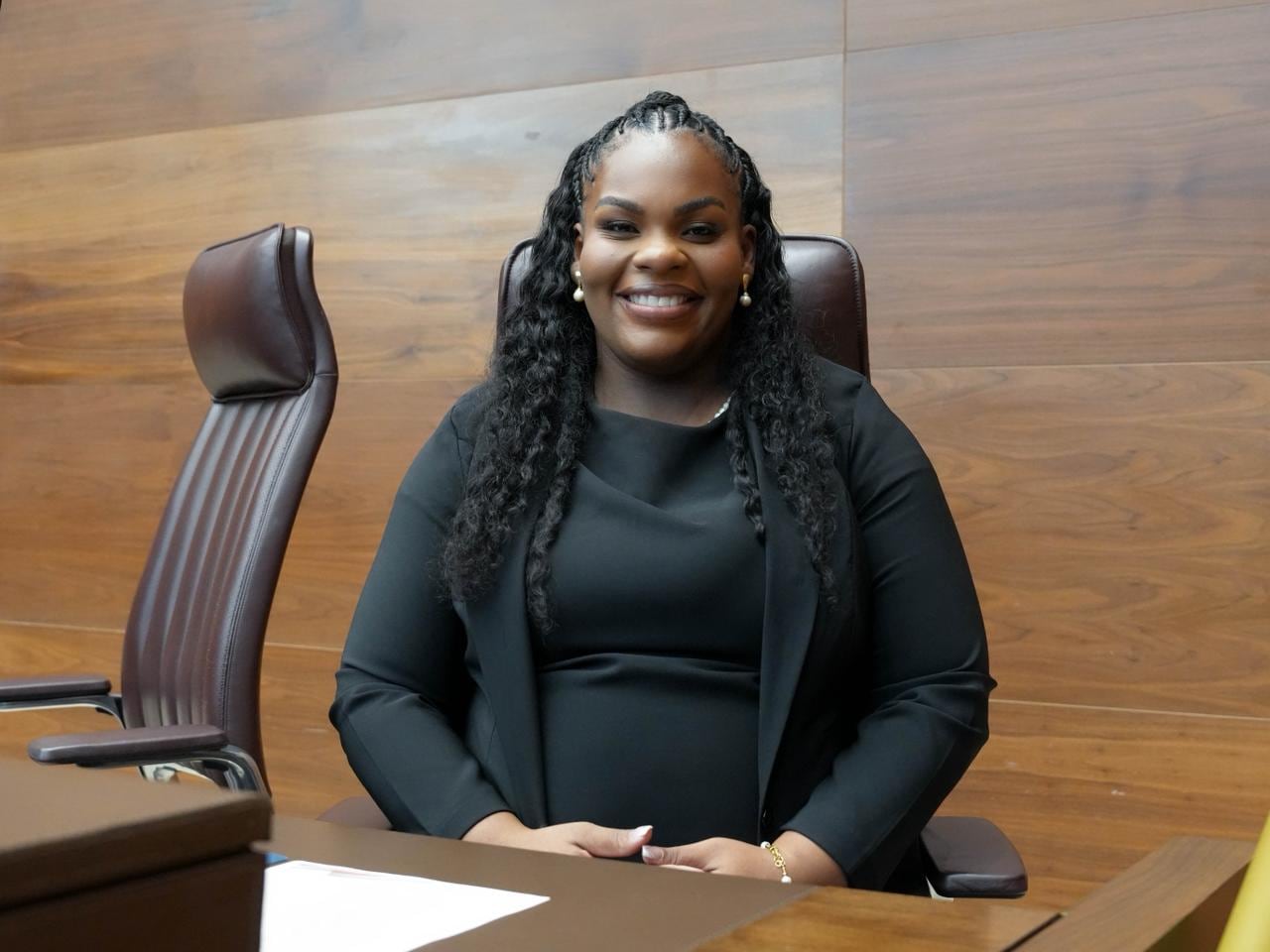 Diputada Kristel Ward Hudson se acoge a su licencia de maternidad