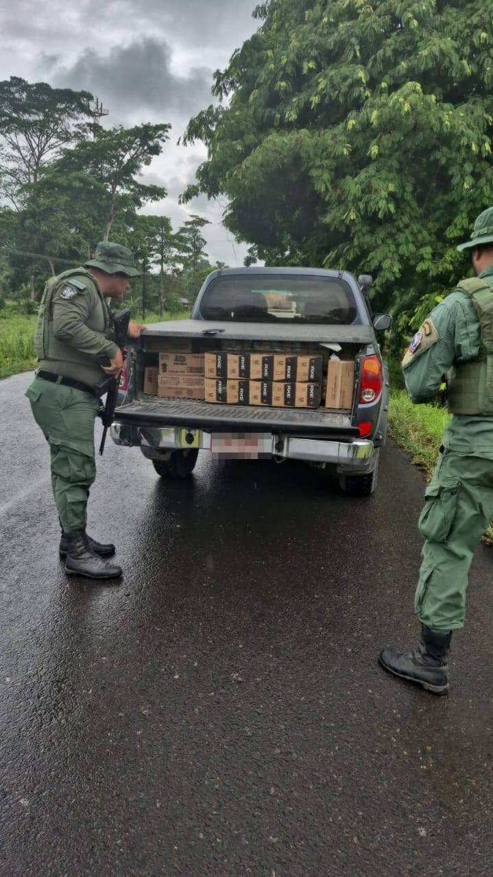 La Policía de Fronteras frenó este Jueves Santo el ingreso al país de un millonario cargamento de productos contrabandeados provenientes de Nicaragua, en el sector de México de Upala, en la frontera norte.