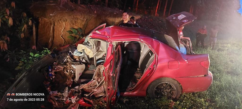 Choque con mujer fallecida en Nicoya. Foto cortesía.