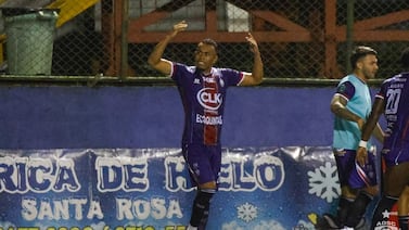 “Paté” Centeno le cuidó el primer lugar a Saprissa al frenar a Cartaginés