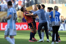 FIFA sanciona de forma durísima a jugadores argentinos tras pleito en la final del Mundial