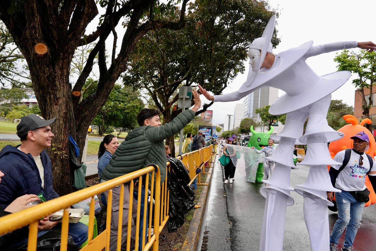 Festival de la Luz 2025, Pasacalles, Band Fest