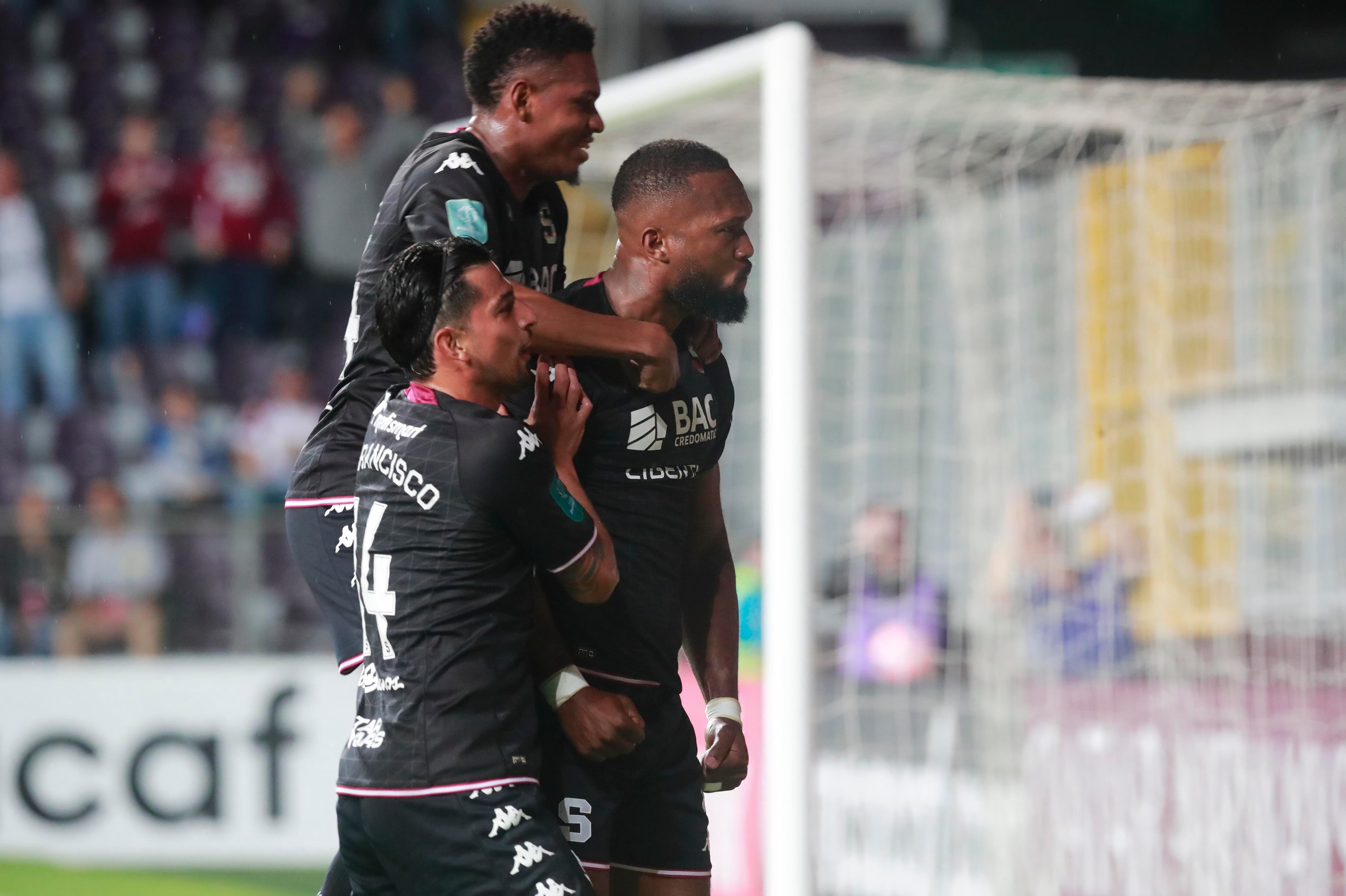 01/11/2023 Estadio Ricardo Saprissa, Tibás. El Deportivo Saprissa recibió al Motagua, de Honduras, en partido de vuelta por repechaje de la Copa Centroamericana de CONCACAF.