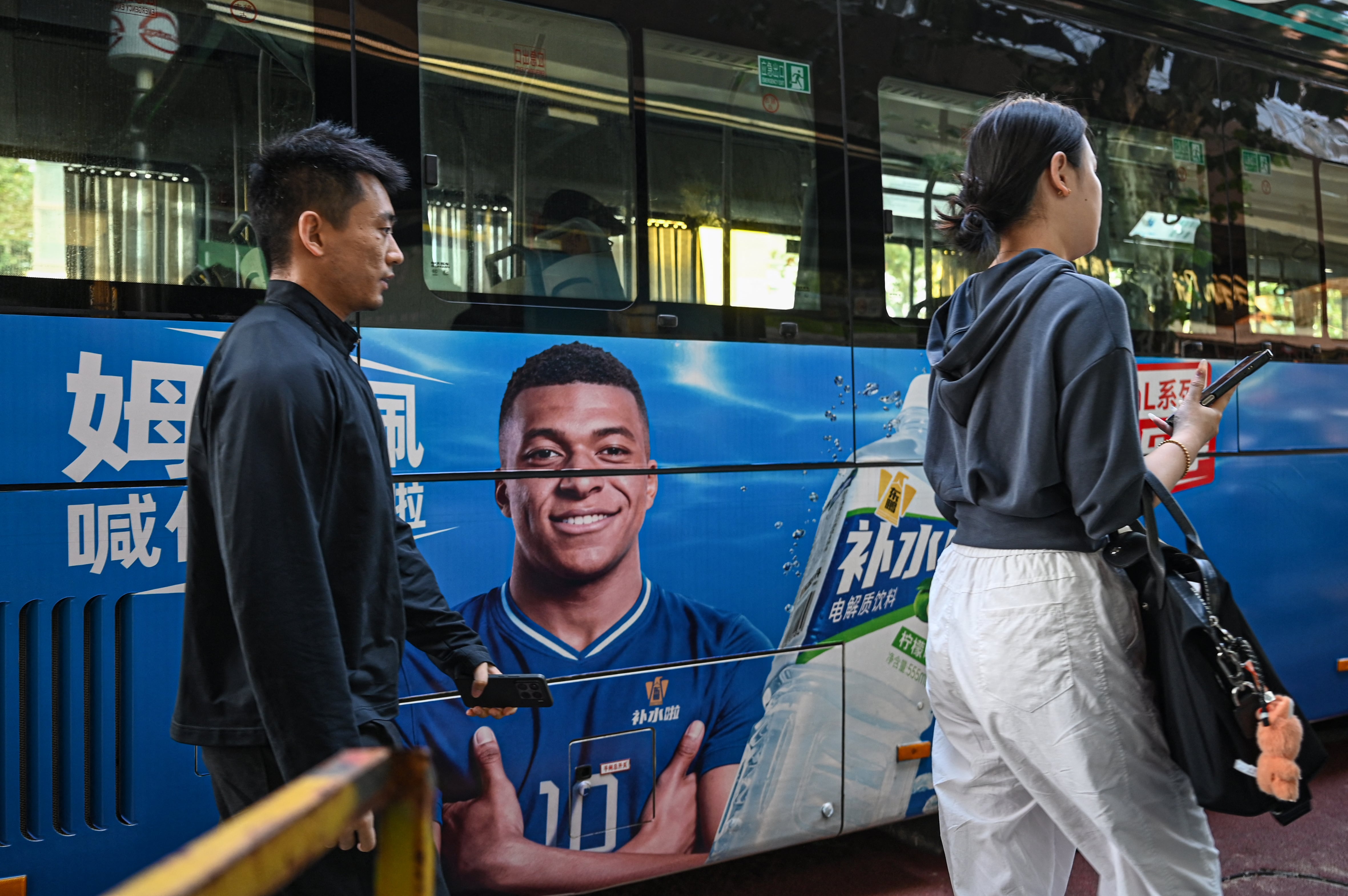Mbappé se mete en problemas con China