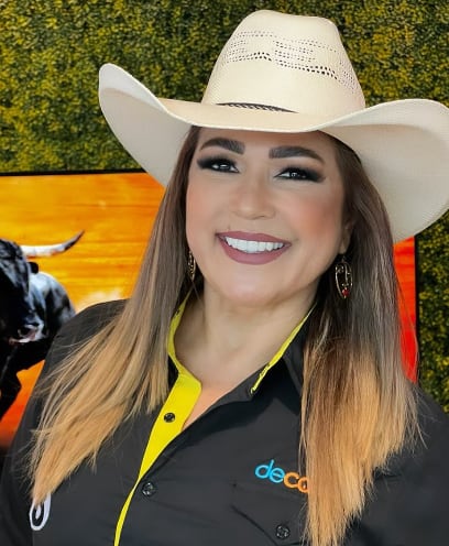 Presentadora Maureen Salguero, la tía.