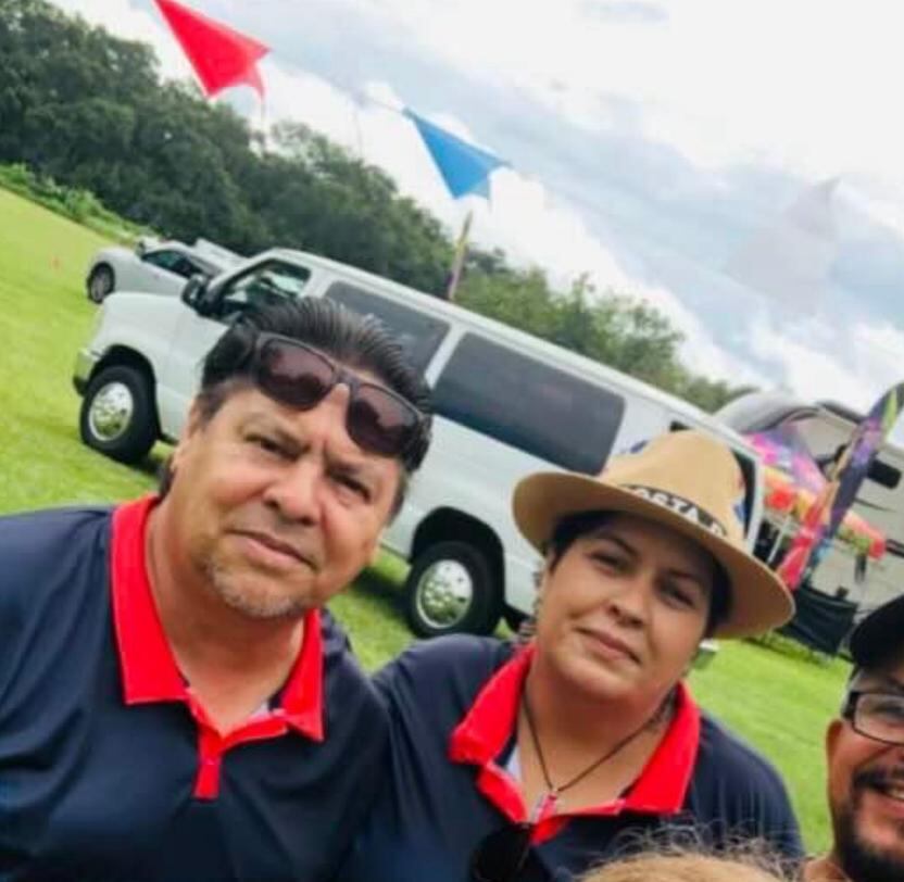 Don Mario Rodríguez y doña Ligia Naranjo, son un matrimonio tico que vive en Florida Central, Estados Unidos, una zona muy cercana a donde el huracán Milton pegó fuerte. Para estos costarricenses, gracias a Dios y La Negrita, el huracán no golpeó con la fuerza que esperaban.