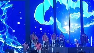 Caos y descontrol: video muestra destrucción en concierto de Los Ángeles Azules