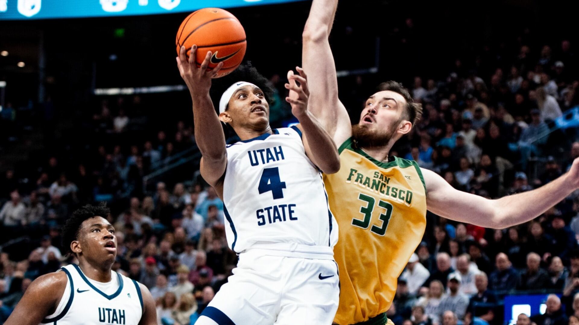 Ian Martínez
Jugador de Baloncesto
Aggies de la Universidad Estatal de Utah
4 de junio del 2025
Fotografias: Aggies State, Utah