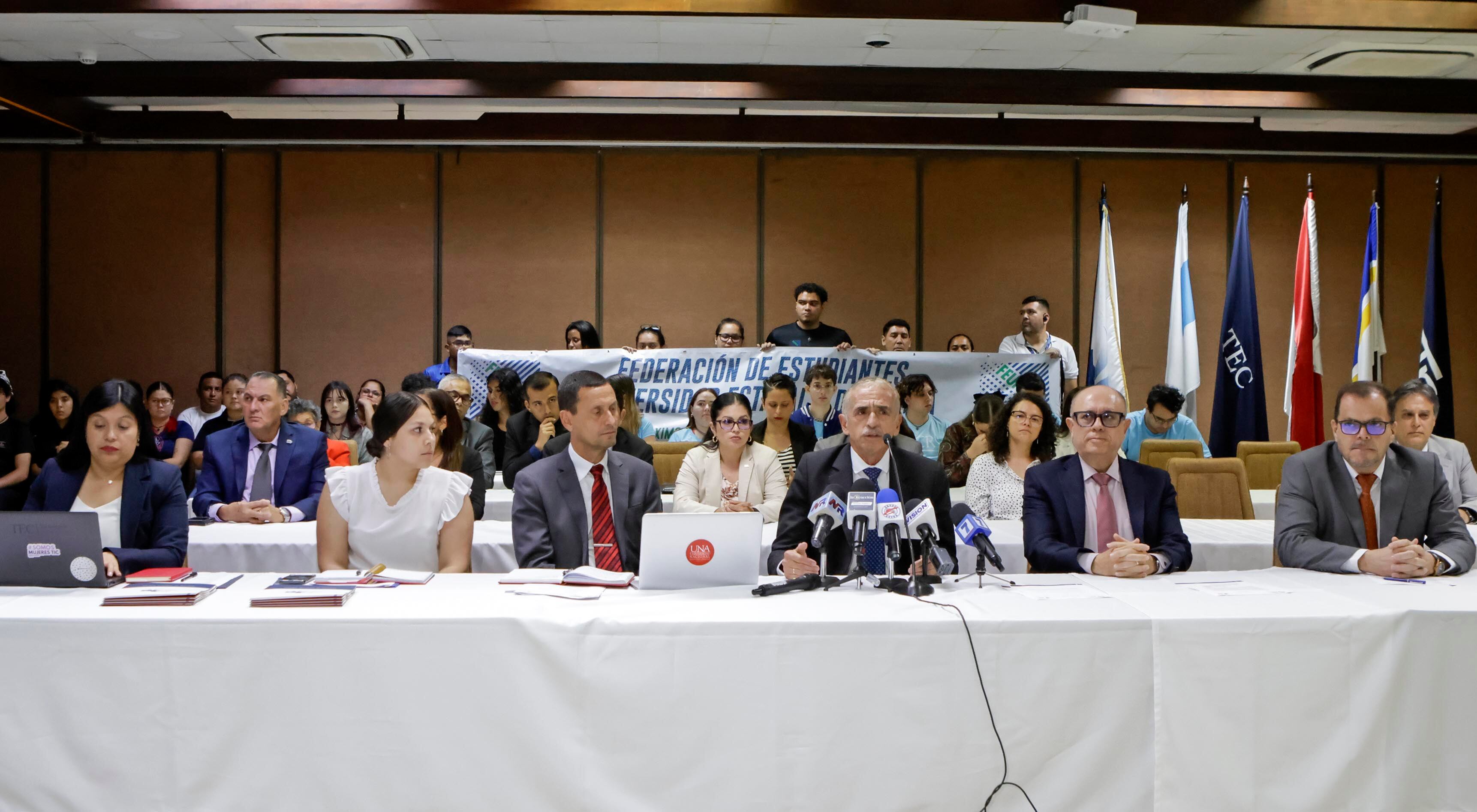 Conferencia rectores