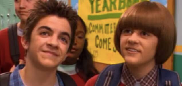 El actor fue parte de la serie de televisión Manual de supervivencia escolar de Ned.