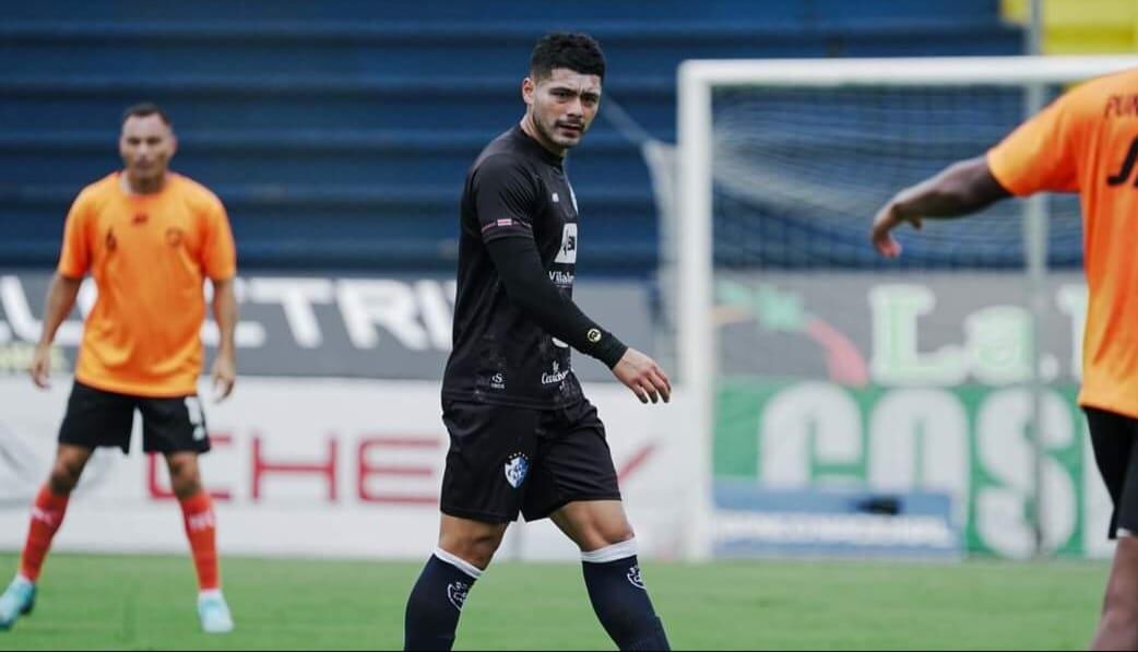 Darwin Lom fue uno de los goleadores del Cartaginés durante la pretemporada. El delantero guatemalteco se perdió las primeras tres fechas del Torneo de Apertura 2024, hasta que obtuvo su permiso de trabajo y se estrenó ante Alajuelense.