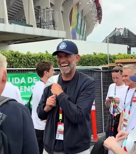 Gustavo López Cárcamo y el jugador Thomas Müller en el Mundial 2026