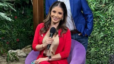 René Boiero hace emotiva lectura del amor a Paula Brenes y Fabiola Herra en La Revista