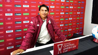 Vladimir Quesada por ausencia de Mariano Torres en Antigua: “No se gana con uno o dos, sino con once”