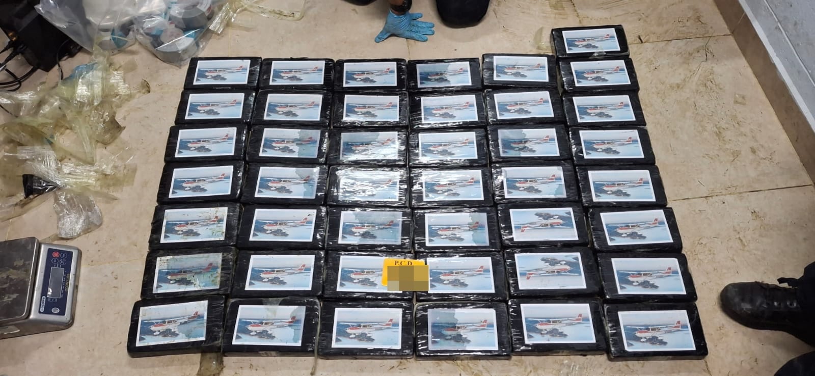 Autoridades encontraron droga en avioneta accidentada en la Zona Sur