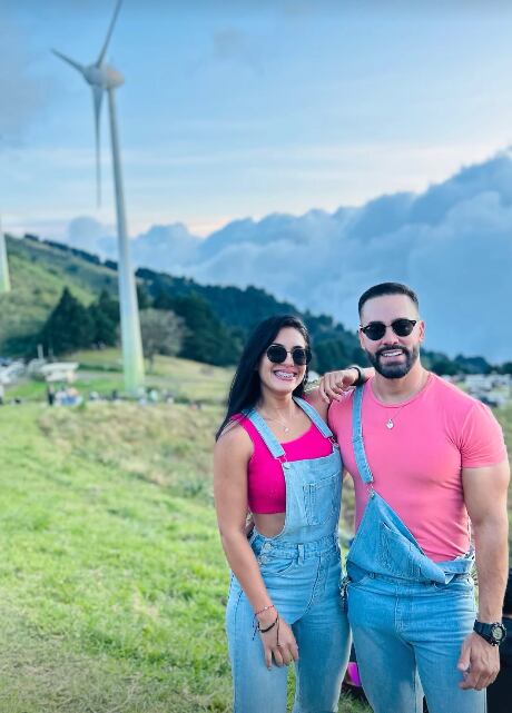 Daniel Carvajal y su novia llevaron su amor a las alturas y demostraron complicidad.