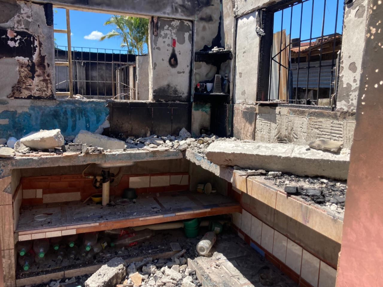 Valiente mamá se metió a casa en llamas para salvar a su hijo. Foto cortesía Karina Campos.